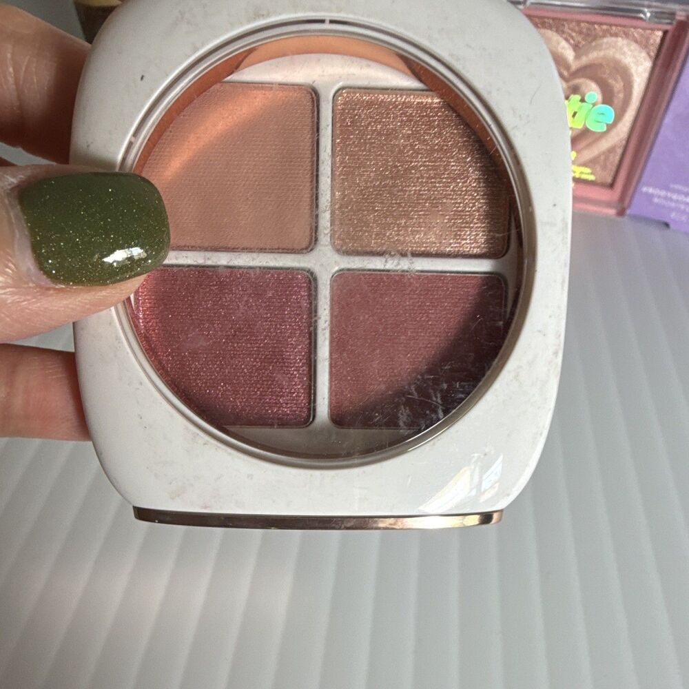 8pc FLOWER Petal Play Shadow Quad, NYX Vivid Brights Liner, Real Techniques Set - Picture 4 of 16